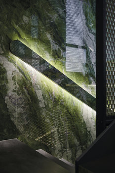 ULTRA Application Design - FLOOR & WALL STAIRS